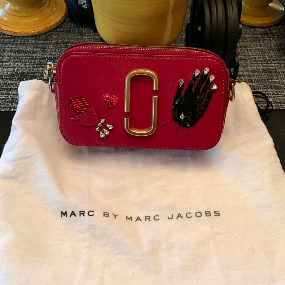Marc Jacobs  snapshot camera crossbody bag red and gold
